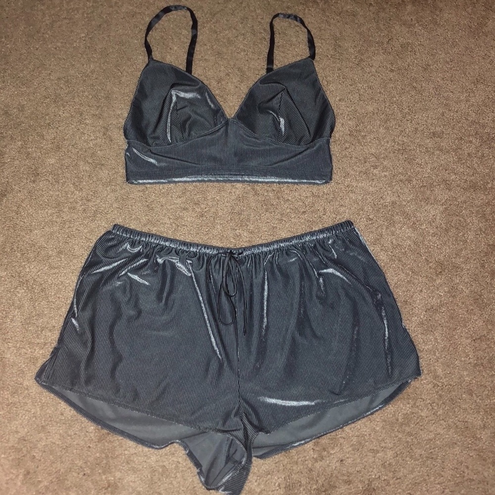 🌿 Victoria’s Secret 2-Piece Loungewear/Pajama Set